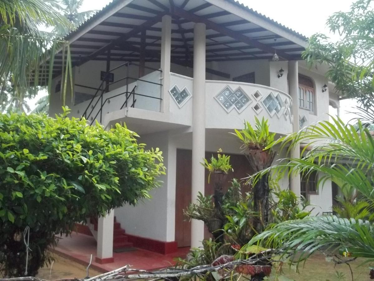 Anura Home Stay Kalutara Eksteriør billede
